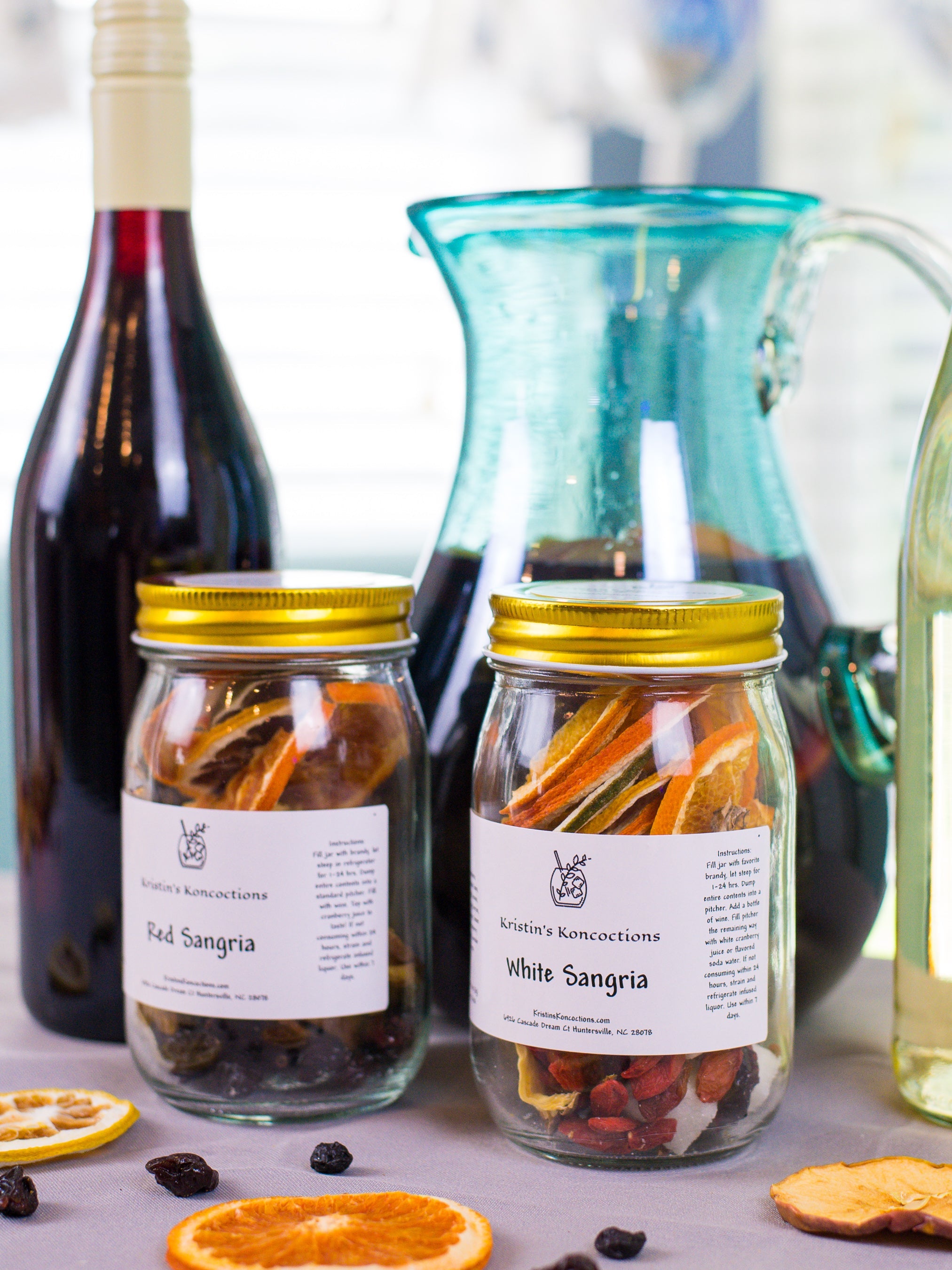 Red & White Sangria Cocktail Kit Gift Set 2-Pack