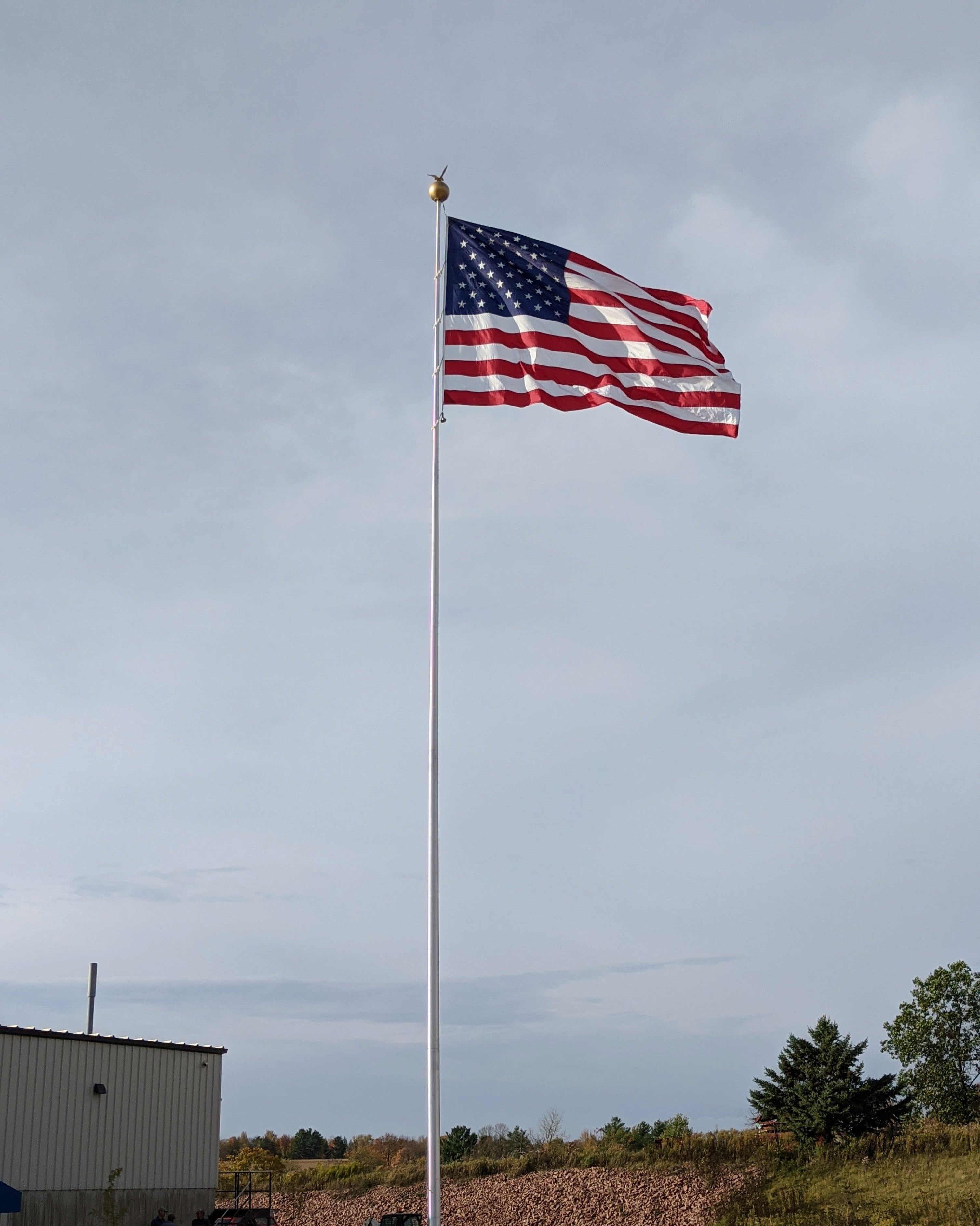 100' Internal Halyard Aluminum Flagpole - Apex Series - 12" x .500"