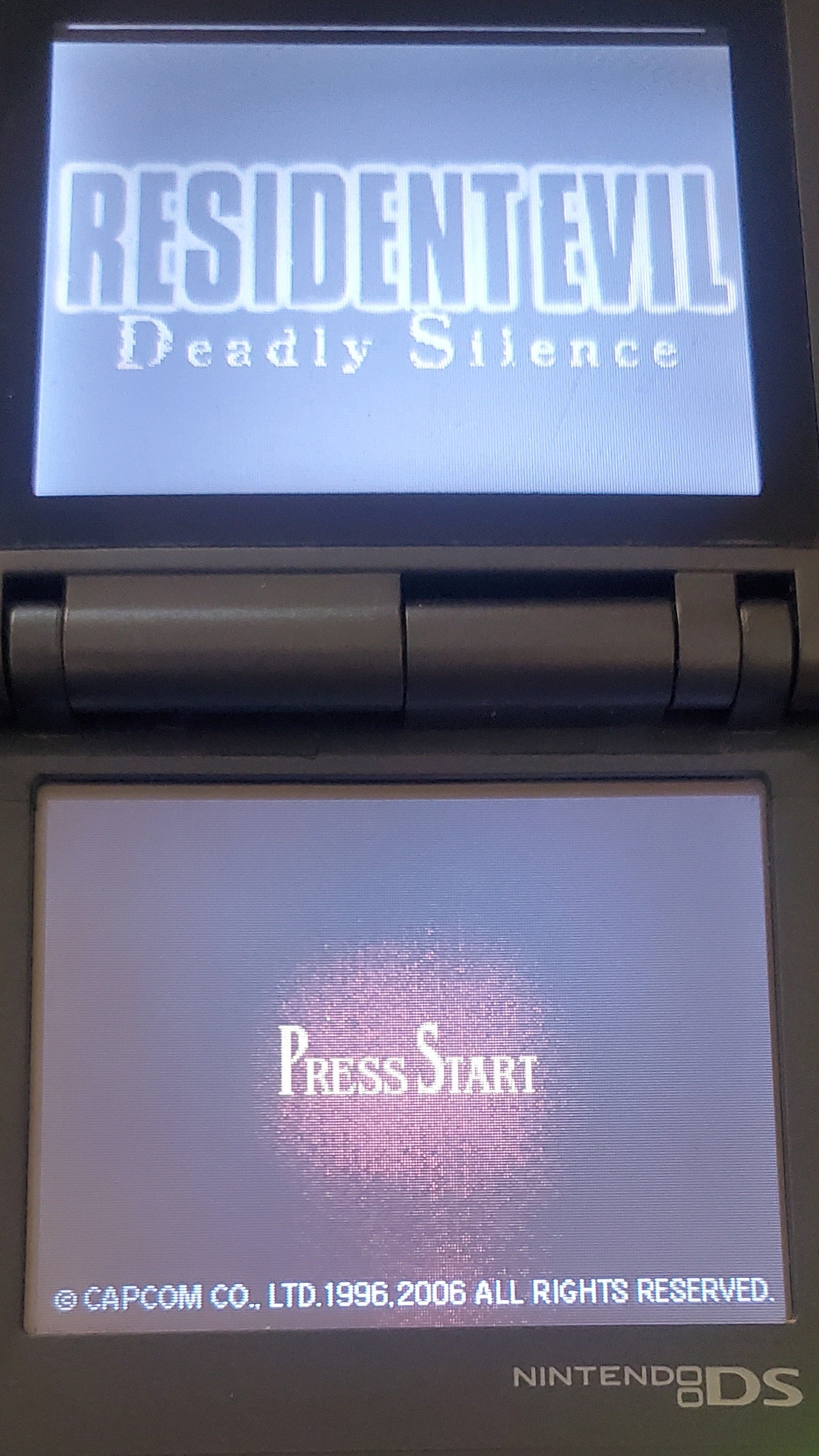 Resident Evil Deadly Silence DS Video Game Cartridge Nintendo DS 2006