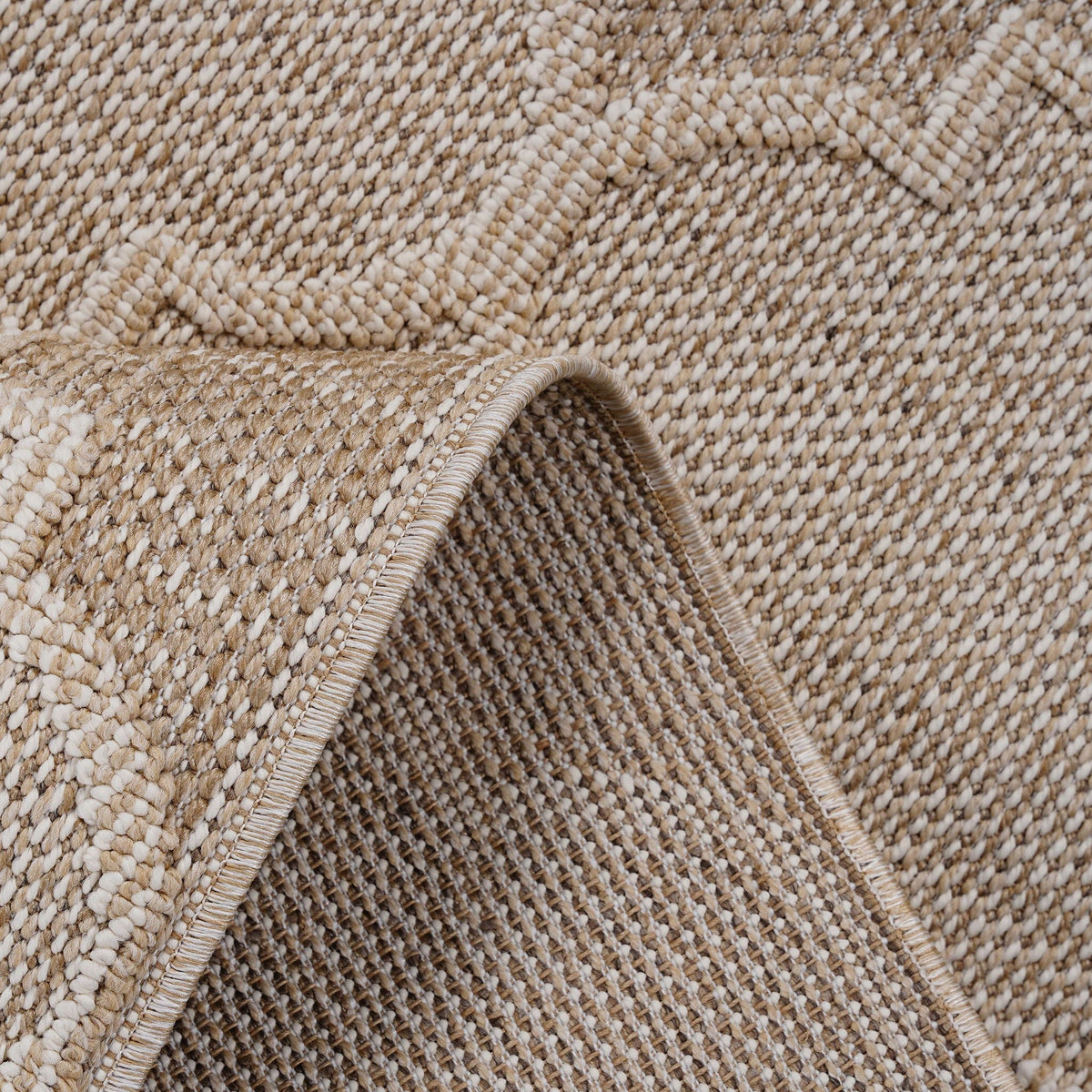 Beige Trellis Indoor/Outdoor Rug with Stain Resistance - 2' x 8'