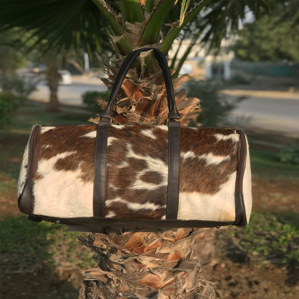 Handcrafted Medium Cowhide Duffel Bag, Ideal for Business Travels, Great Unisex Gift Idea
