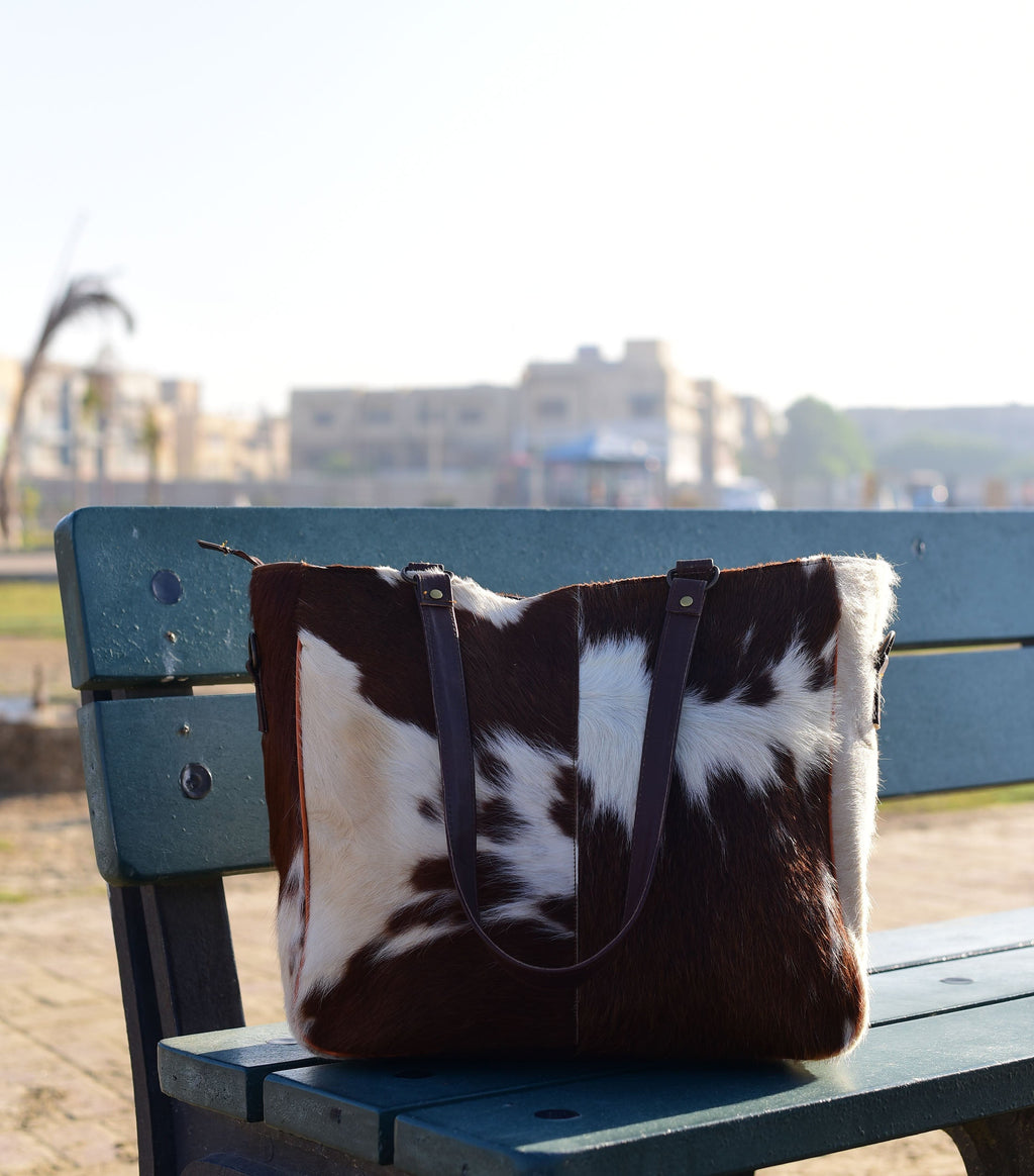 Cowhide Crossbody Leather Shoulder Bag - Stylish & Durable Everyday Purse - Perfect Gift for Her