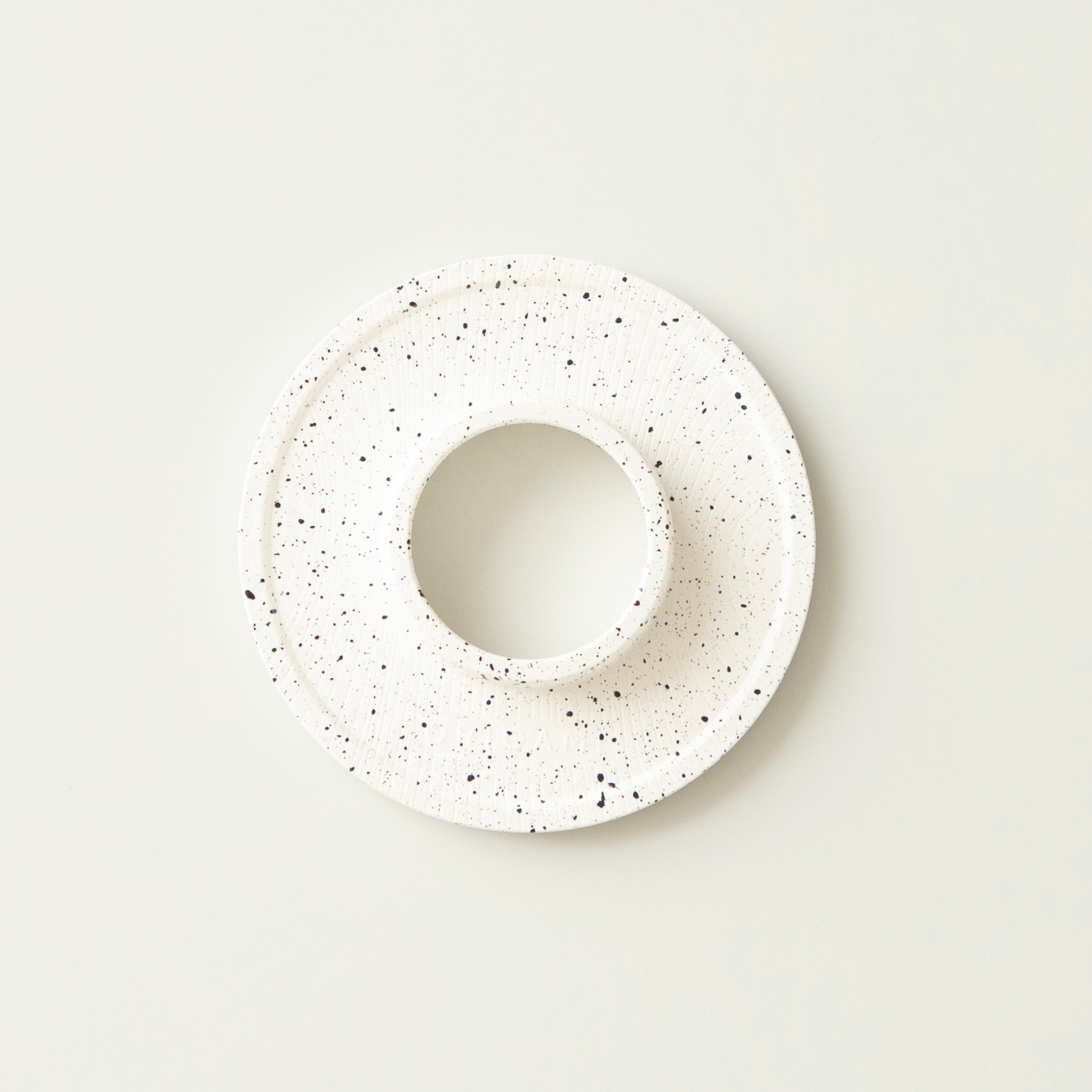 ORIGAMI - Coffee Dripper Holder - Grain Pattern - White with Black