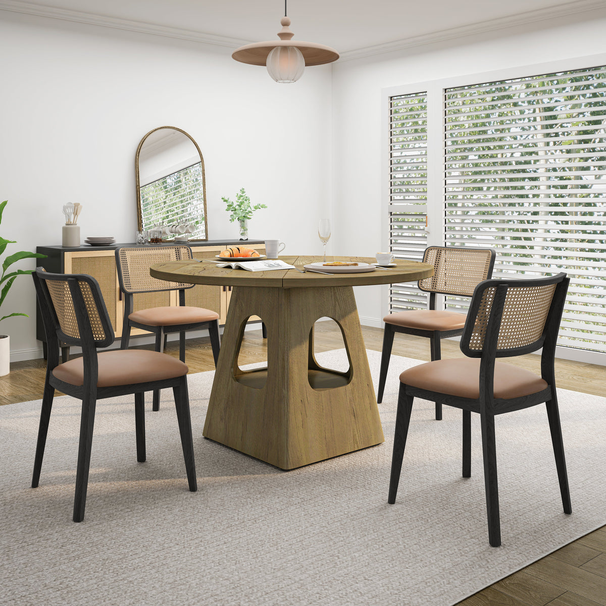 Round Dining Table for 4-6