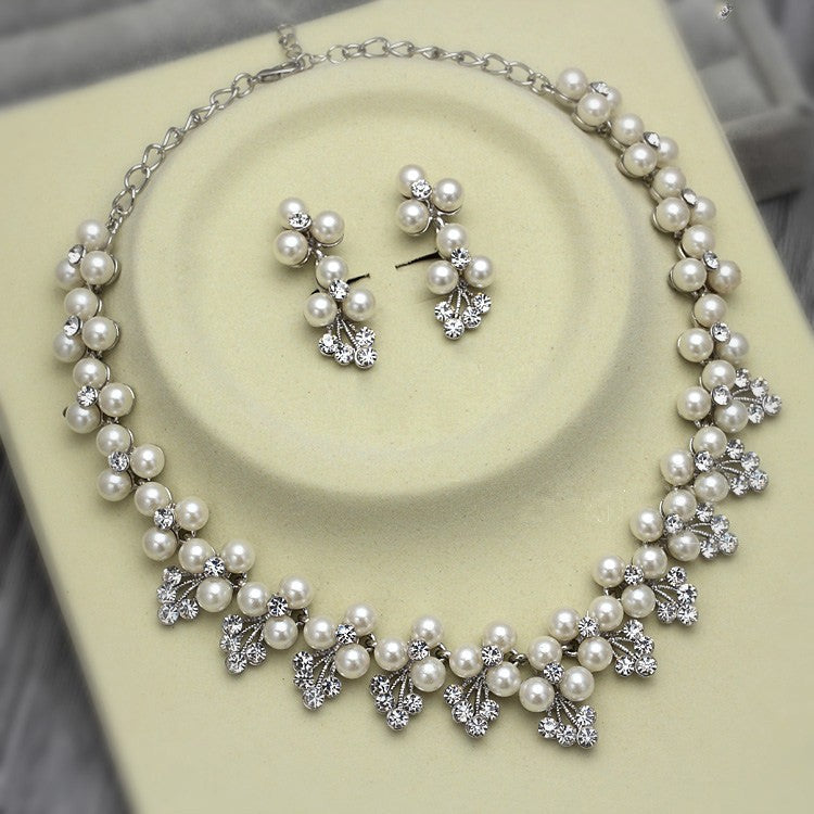 Fashion Pearl Rhinestone Short Bride Suit Jewelry Set