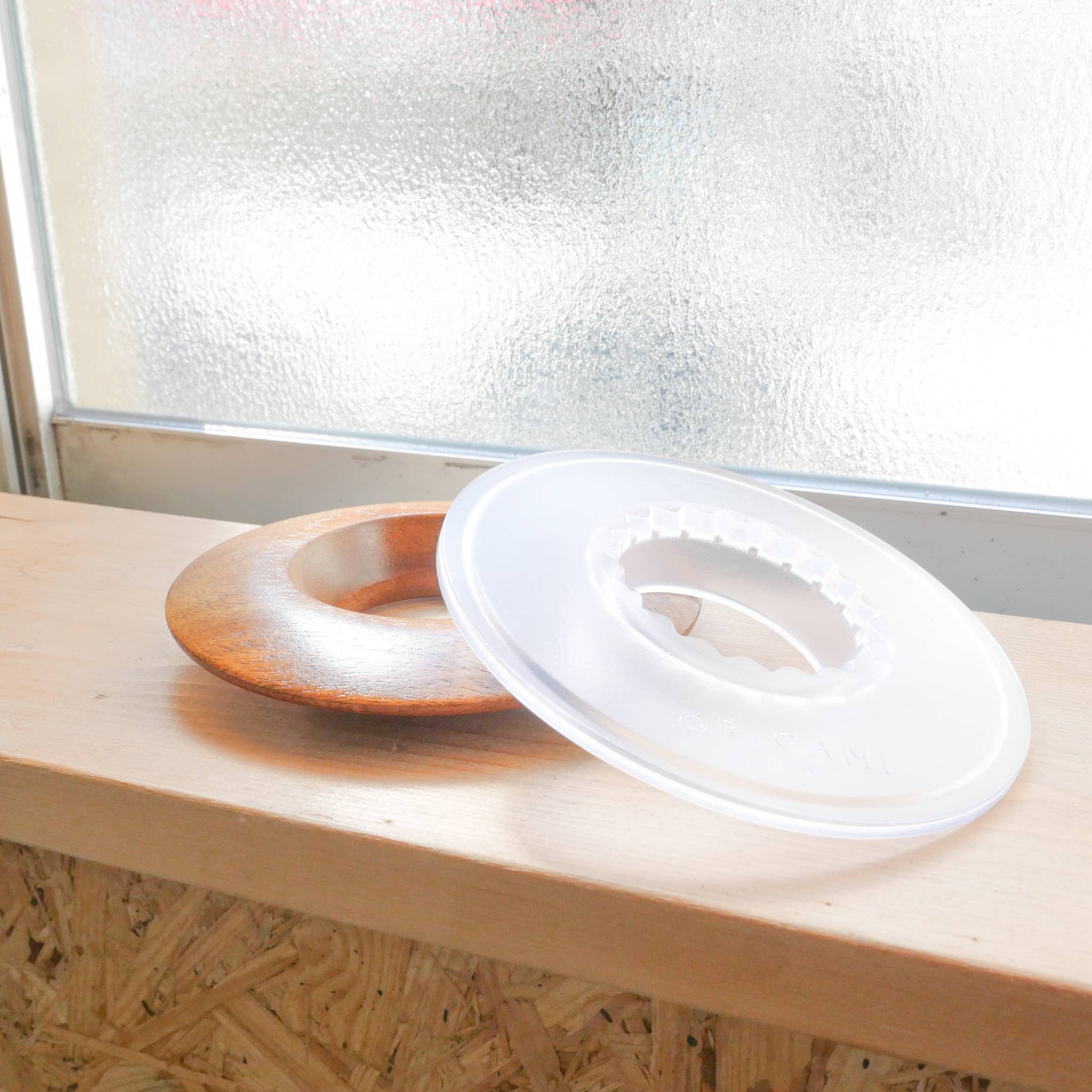 ORIGAMI - Coffee Dripper Holder - Resin - Clear