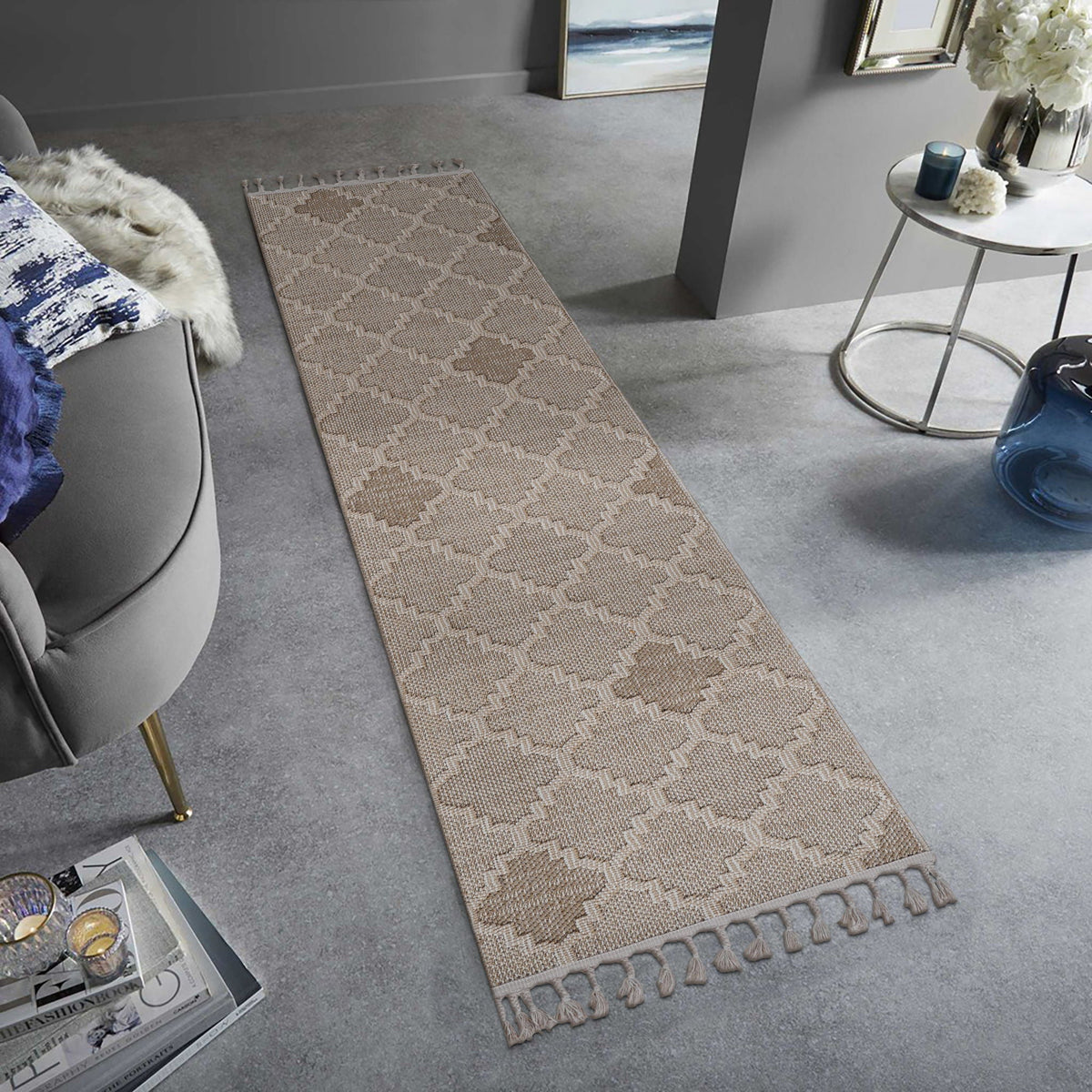 Beige Trellis Indoor/Outdoor Rug with Stain Resistance - 2' x 8'