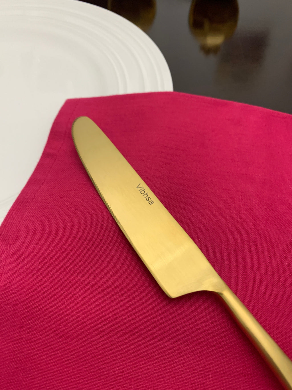 Vibhsa Flatware set of 20 Pieces Gold Stainless Taj Look