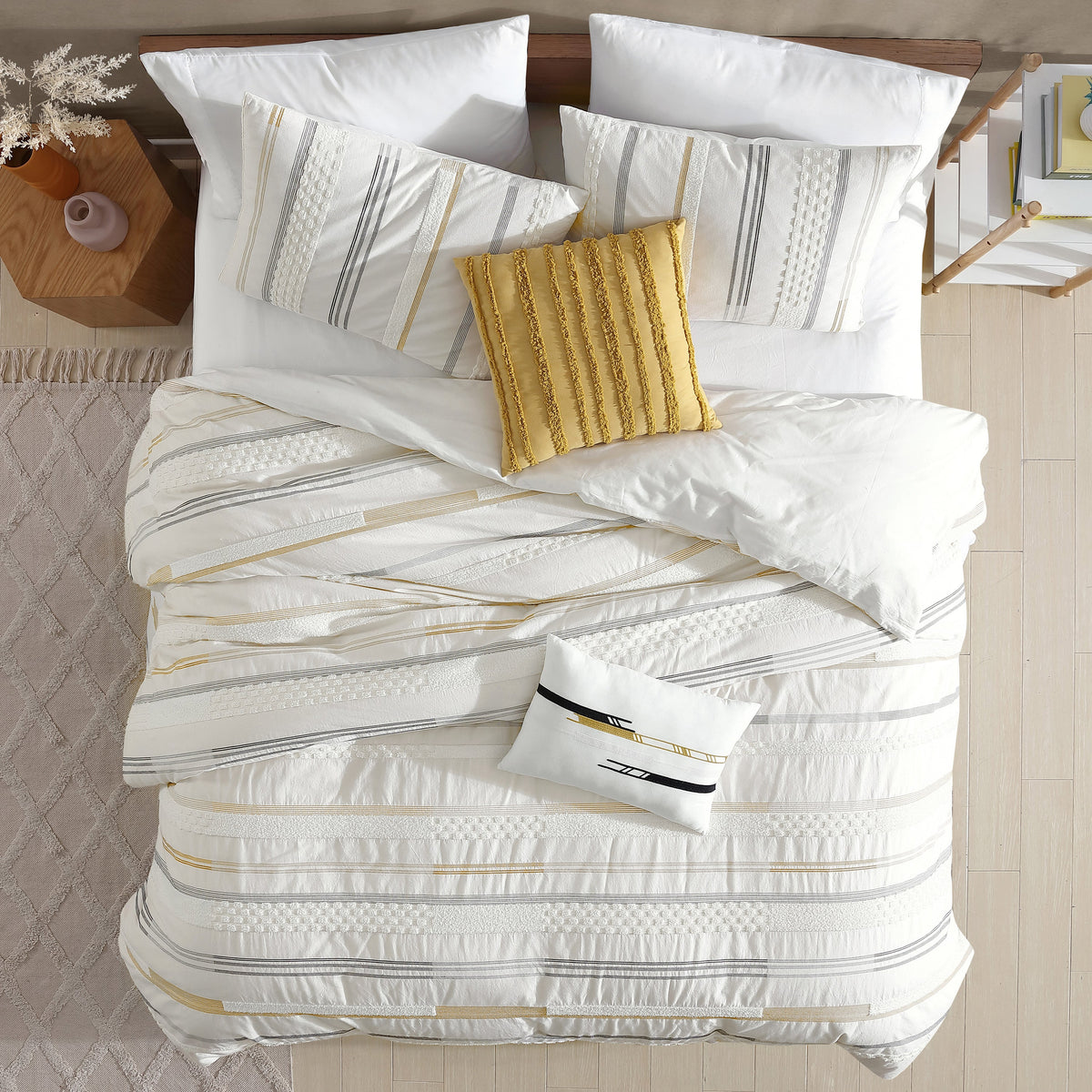 Riverbrook Home Whitten 6 PC Comforter Cover Set - Queen