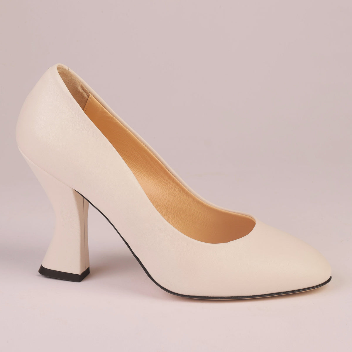 IVORY GRACE – Ivory Nappa Pump