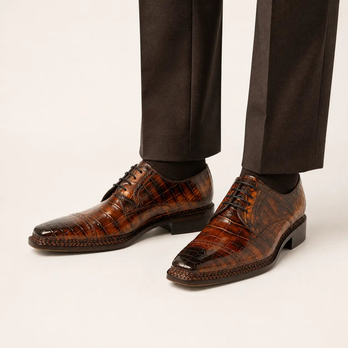 Brown Cap-Toe Derby Shoes with Scale-Pattern Texture