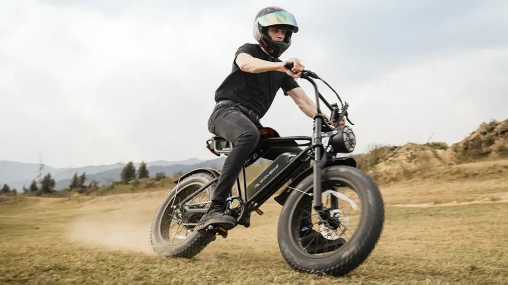 CEMOTO EB66 | 750W double battery Harley-Like Hi-Tech Ebike