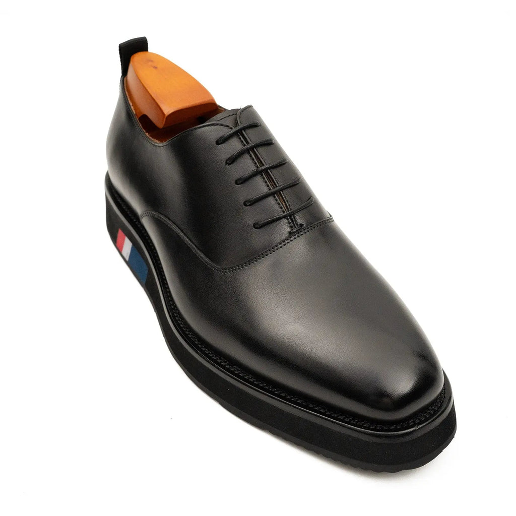 Black Platform Plain-Toe Lace-Up Shoe