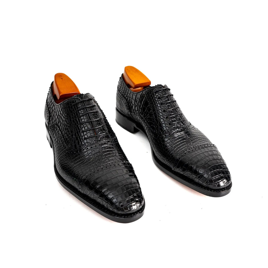Black Cap-Toe Oxford Shoes with Scale-Pattern Texture