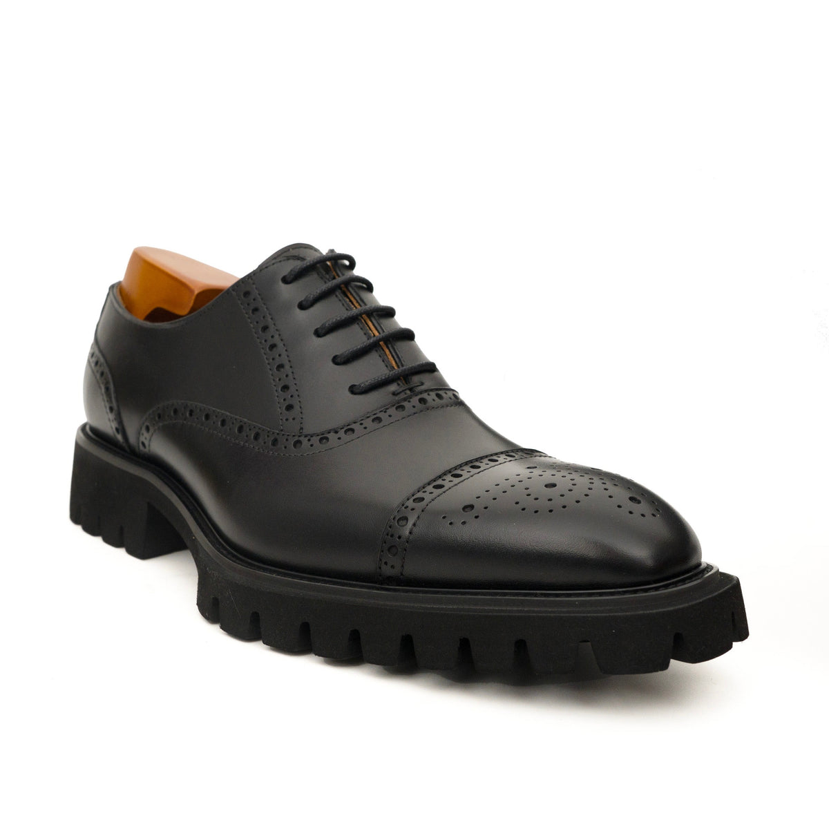 Black Wingtip Calf Leather Oxford Shoes