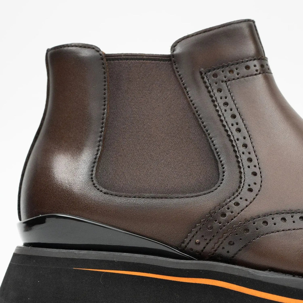 Brown Wingtip Chelsea Boots with Brown-Edge Lug Sole