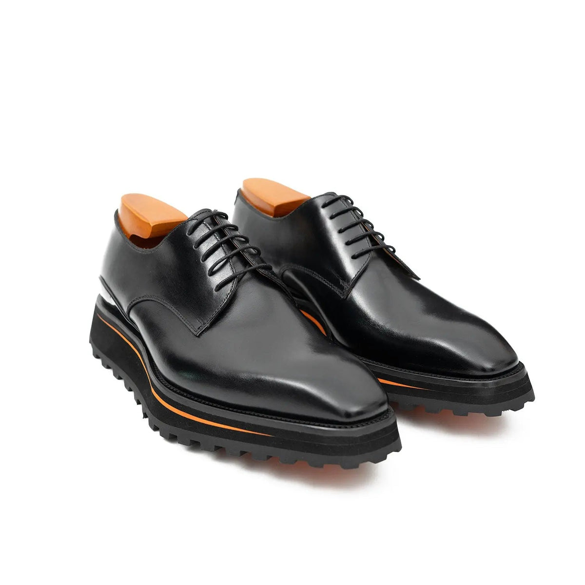 Black Plain-Toe Derby Shoes with Brown-Edge Lug Sole