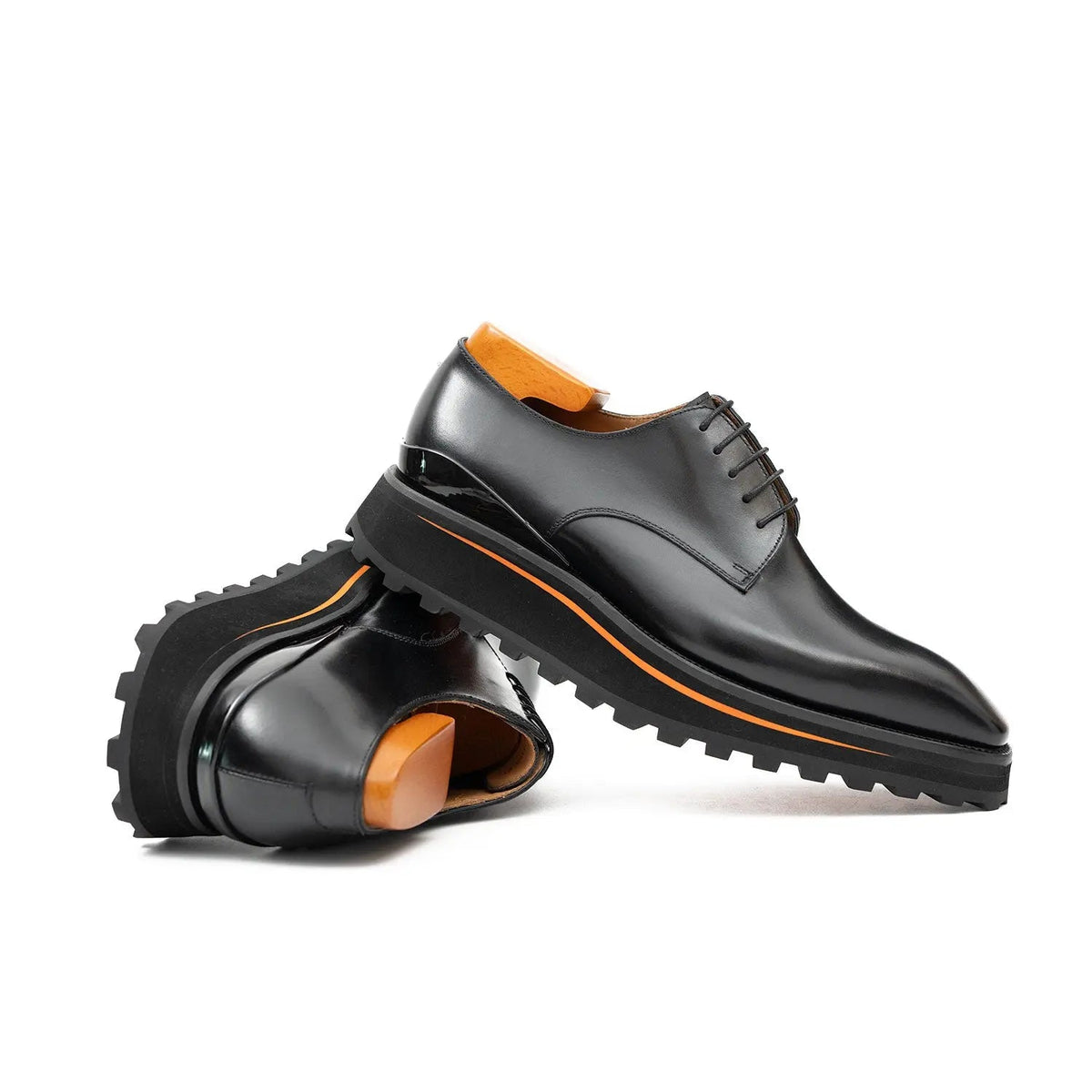 Black Plain-Toe Derby Shoes with Brown-Edge Lug Sole