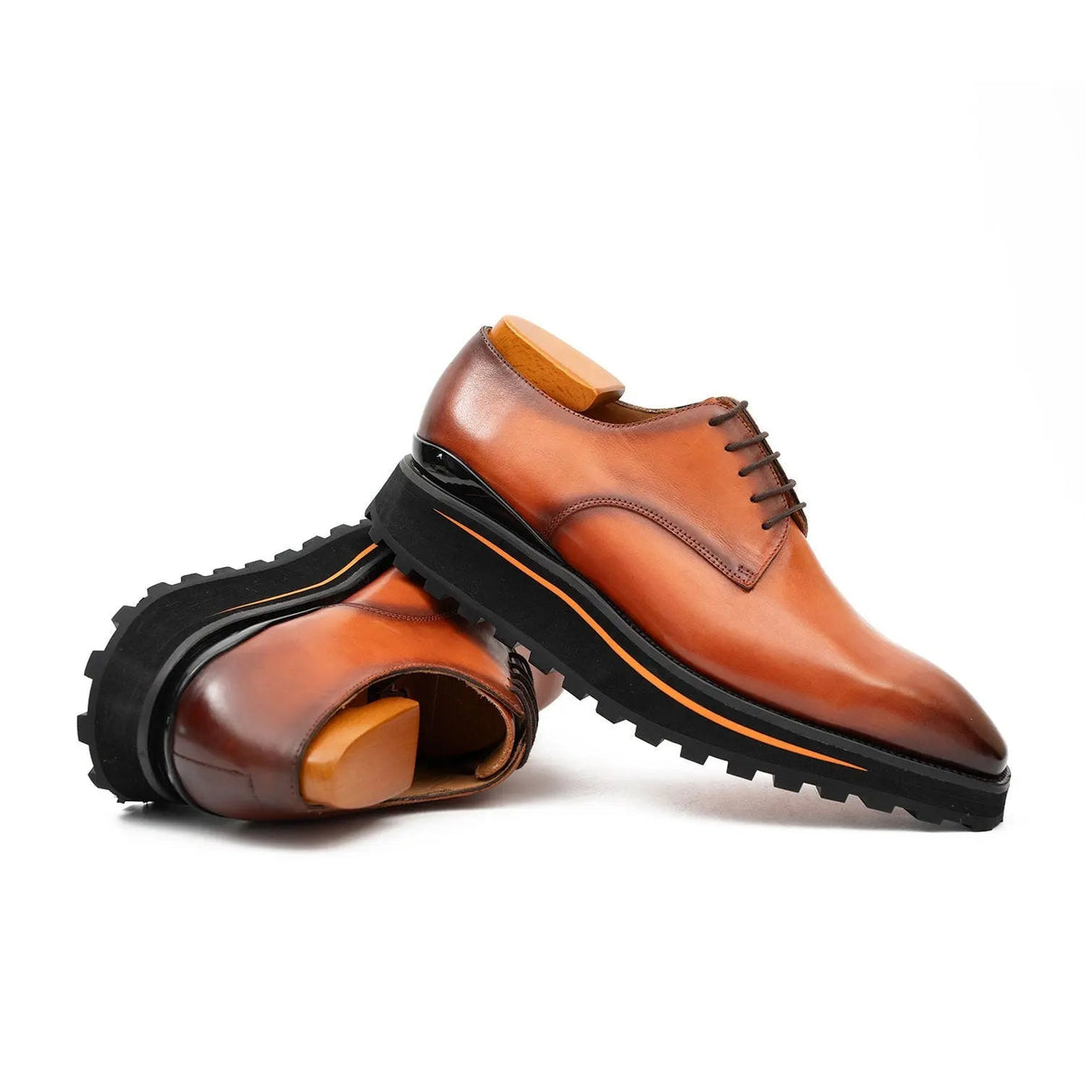 Orange-Brown Plain-Toe Derby Shoes with Brown-Edge Lug Sole