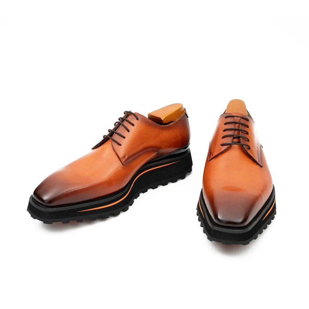 Orange-Brown Plain-Toe Derby Shoes with Brown-Edge Lug Sole