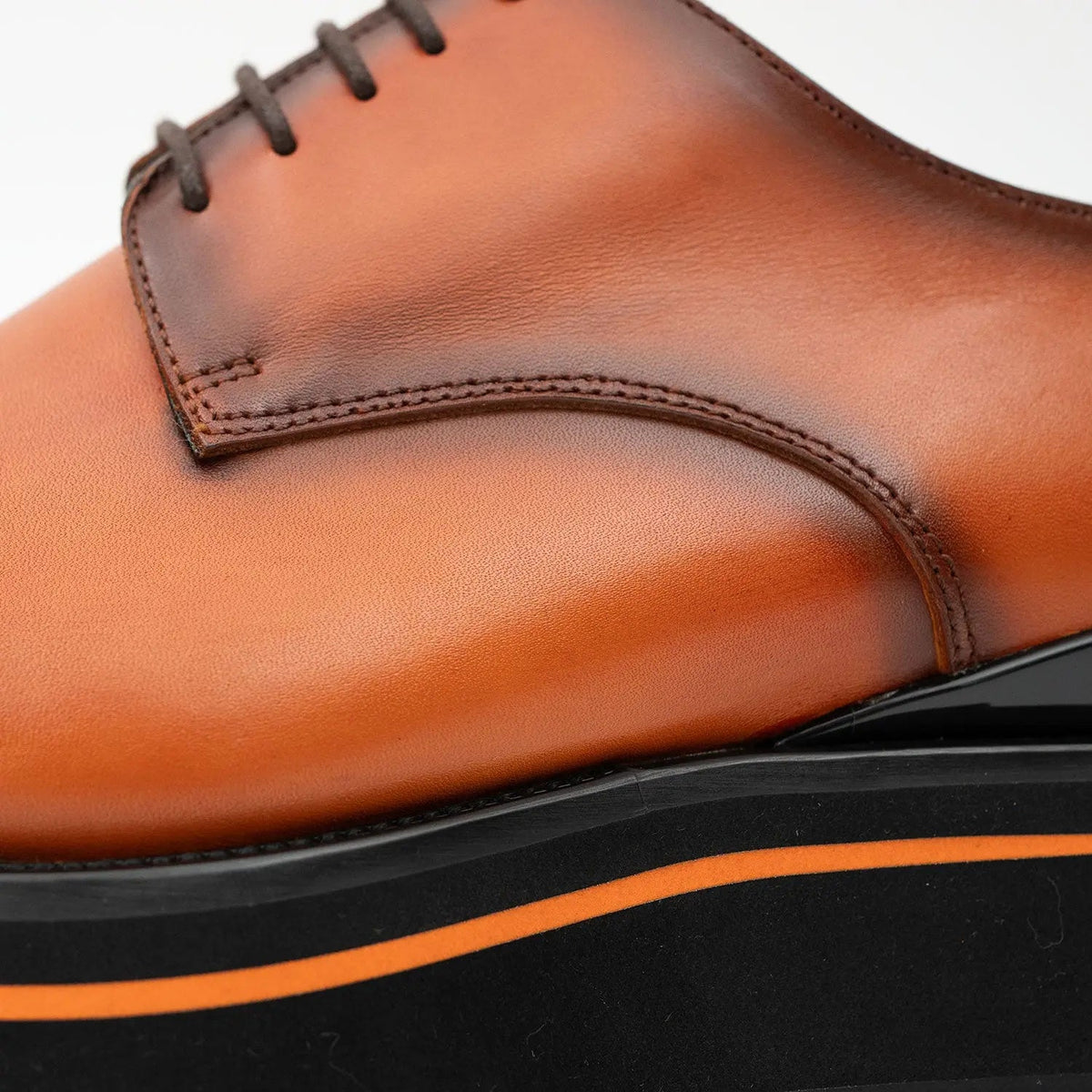 Orange-Brown Cap-Toe Derby Shoes with Contrast-Edge Lug Sole
