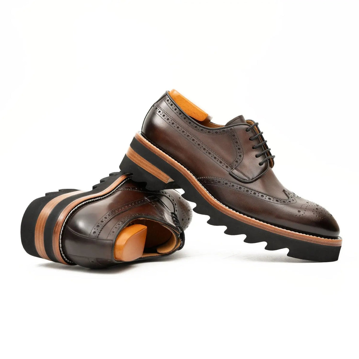 Brown Wingtip Derby Shoes with Brown-Band Lug Sole