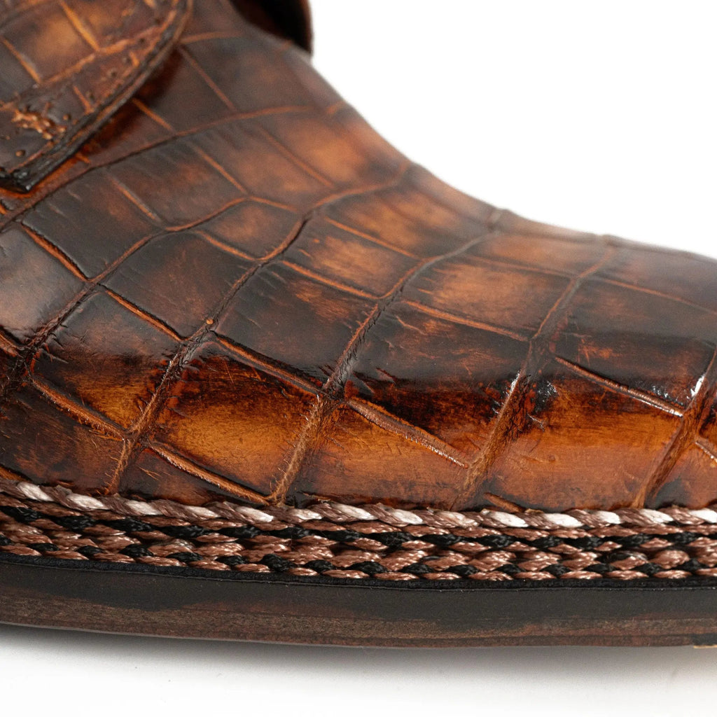Orange-Brown Apron-Toe Derby Shoes with Scale-Pattern Texture