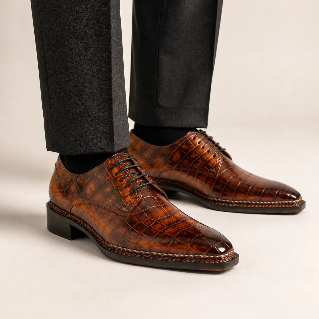 Orange-Brown Apron-Toe Derby Shoes with Scale-Pattern Texture