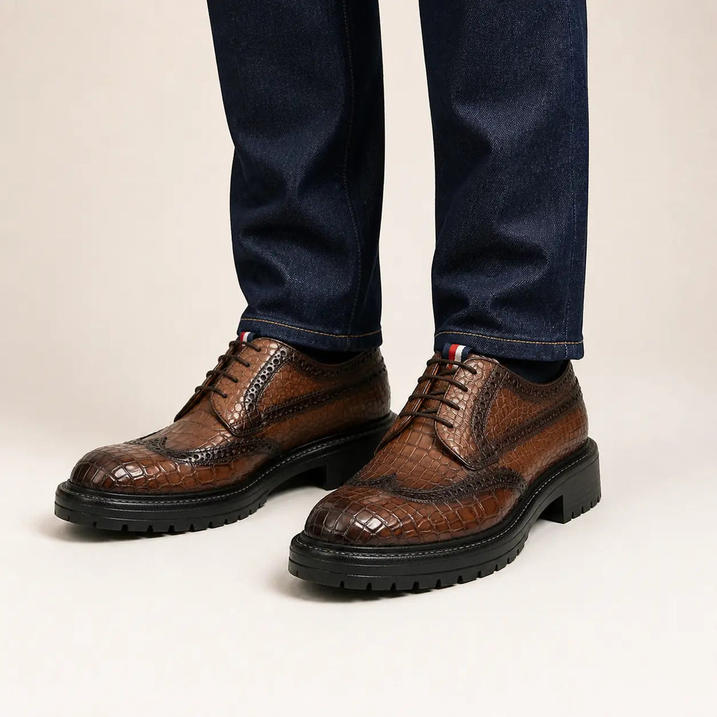 Brown Scale-Pattern Wingtip Derby Shoes with Lug Sole