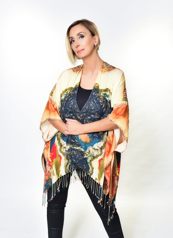 "Lady in Peridome" Kimono-