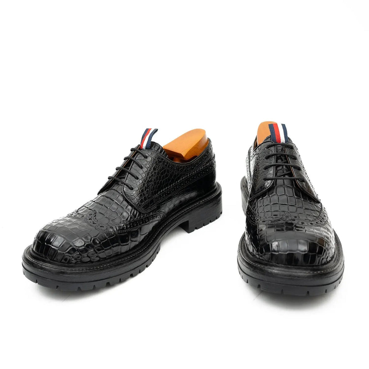 Black Scale-Pattern Wingtip Derby Shoes with Tongue Tab