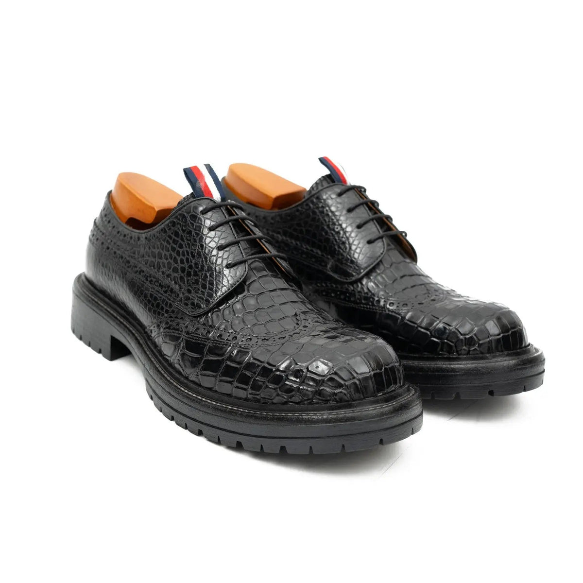 Black Scale-Pattern Wingtip Derby Shoes with Tongue Tab