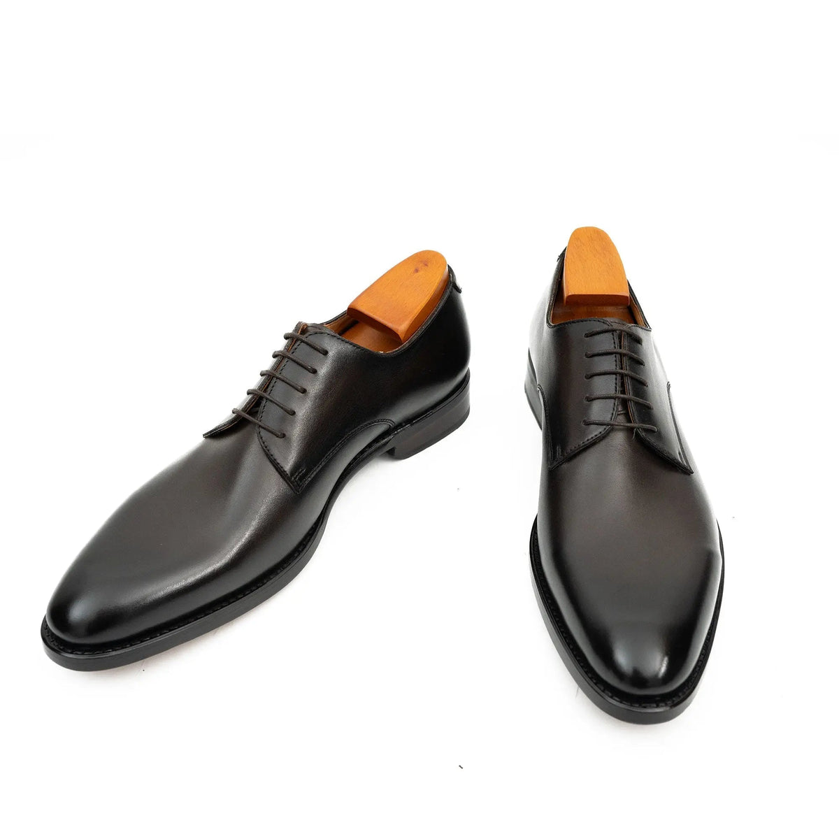 Dark Plain-Toe Derby Shoes with Polished Finish