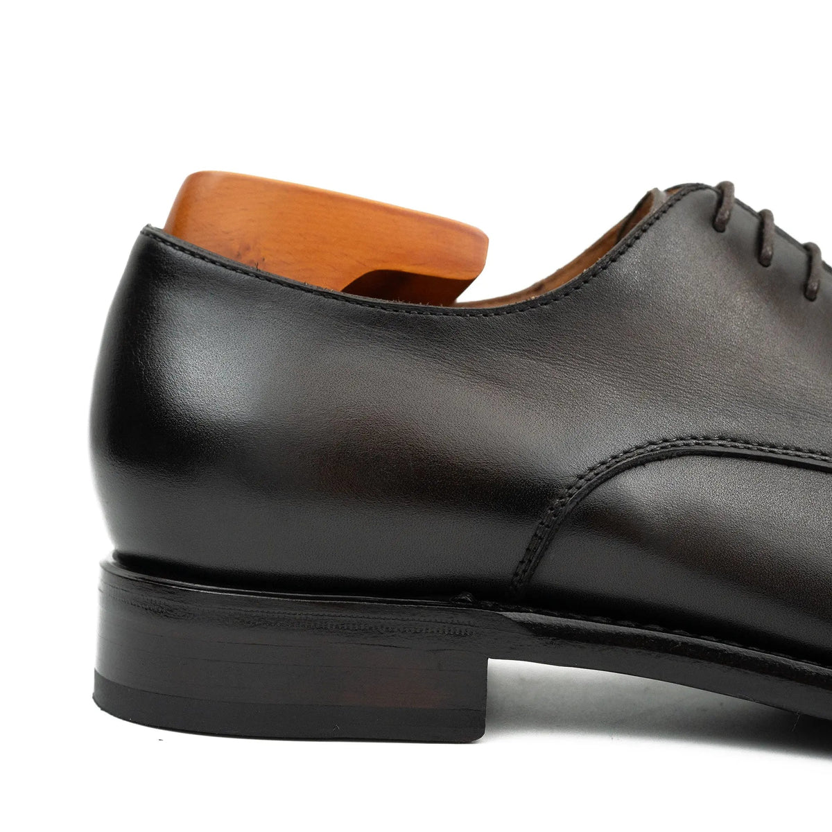 Dark Plain-Toe Derby Shoes with Polished Finish