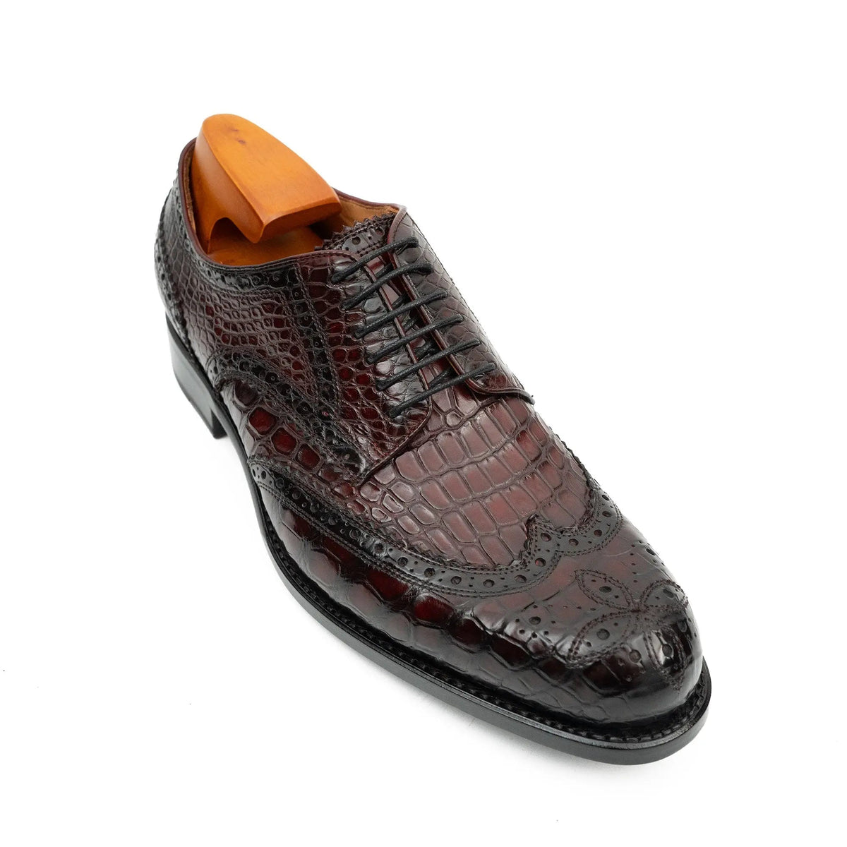 Reddish-Brown Derby Shoes with Mixed-Scale Texture