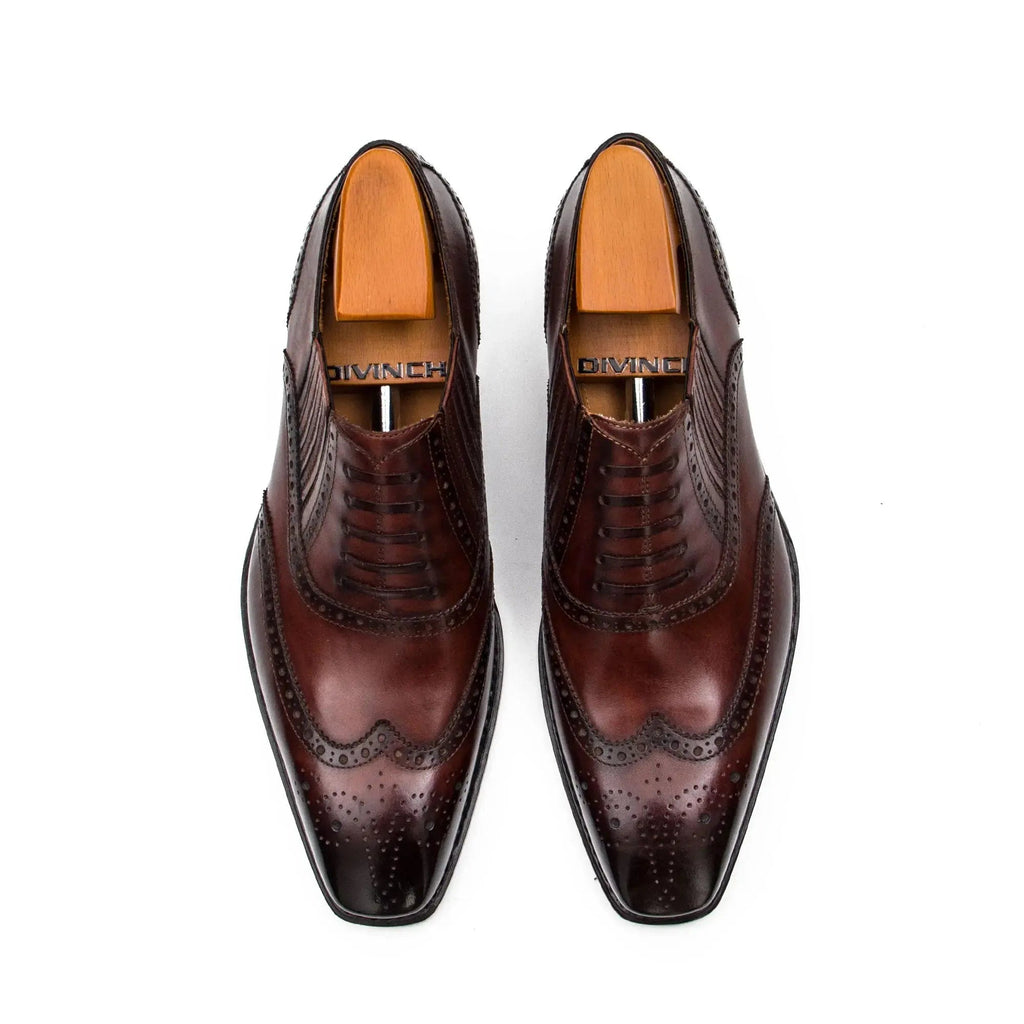 Reddish Brown Wingtip Oxford Shoes with Ribbed Panels