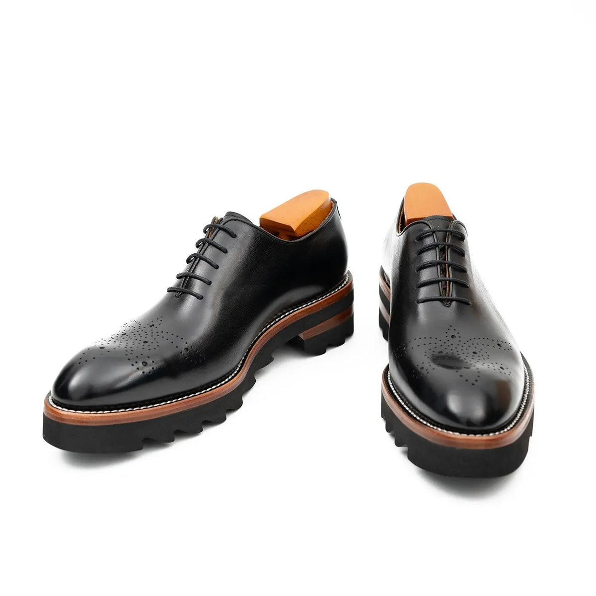 Black Round-Toe Oxford Shoes with Brown-Band Lug Sole