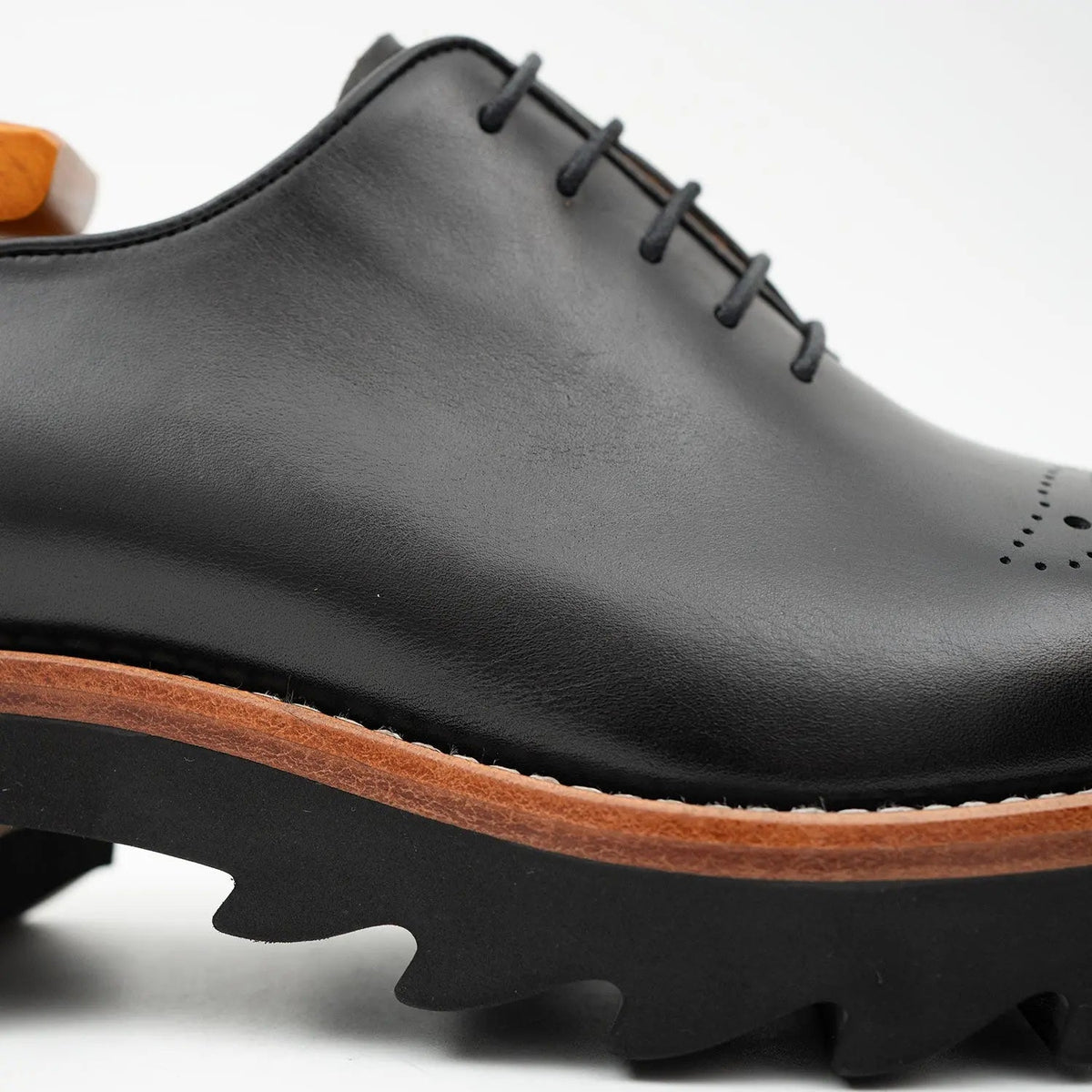 Black Round-Toe Oxford Shoes with Brown-Band Lug Sole
