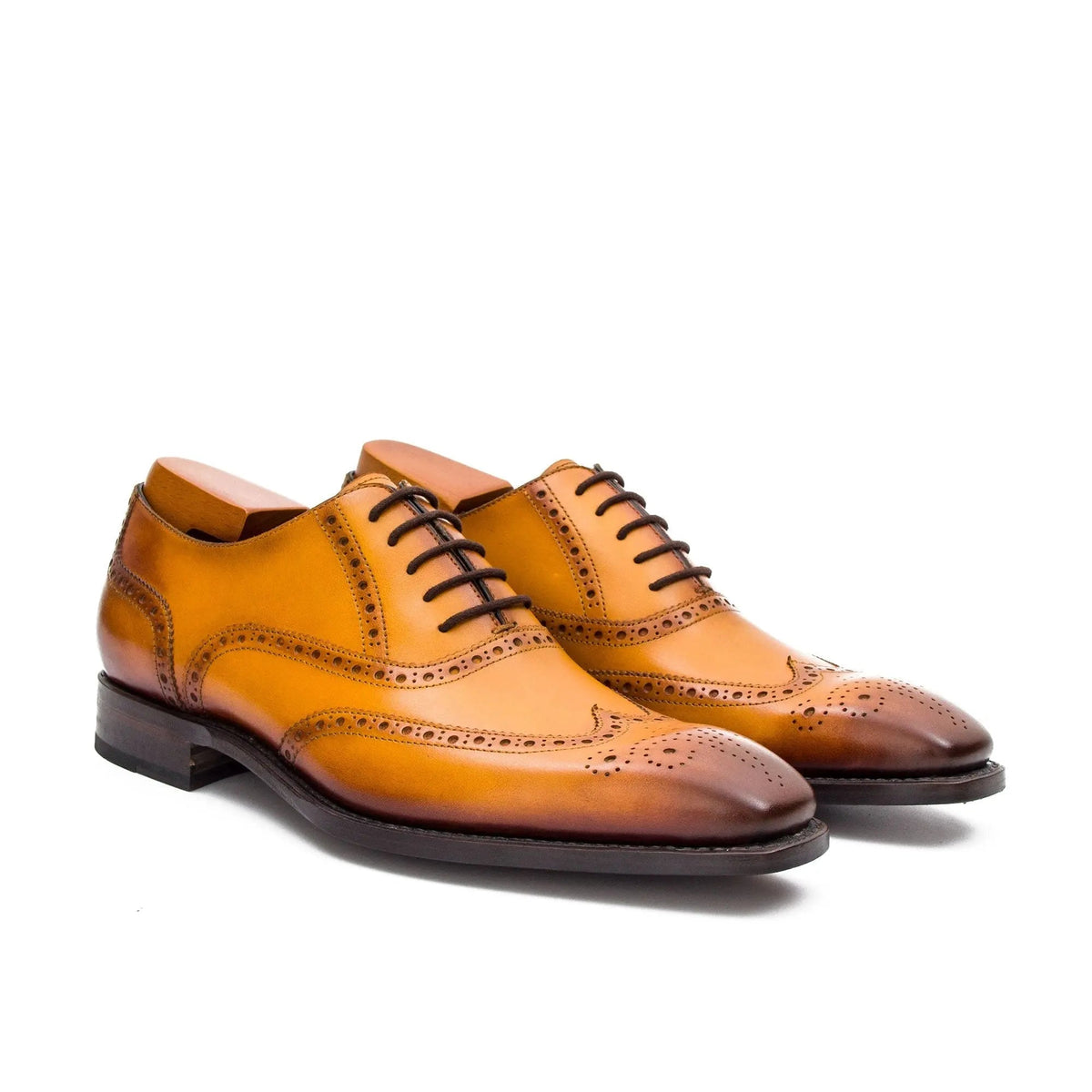 Golden-Tan Square-Wingtip Oxford Shoes with Medallion