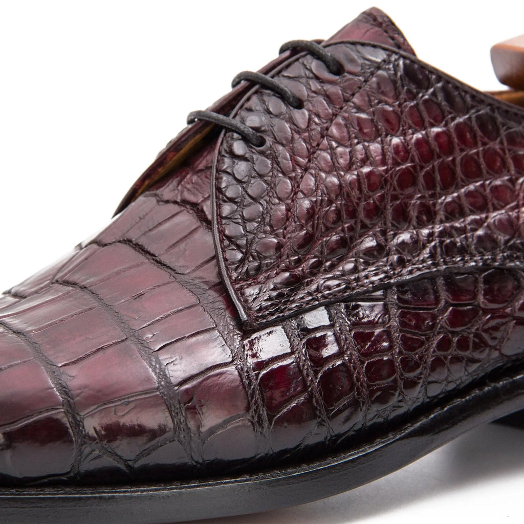 Burgundy Round-Toe Derby Shoes with Scale-Pattern Texture