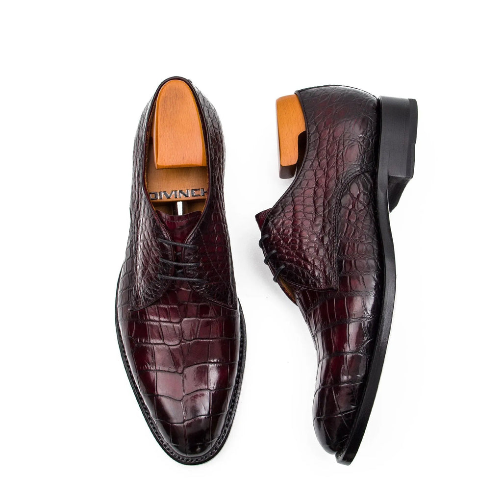 Burgundy Round-Toe Derby Shoes with Scale-Pattern Texture