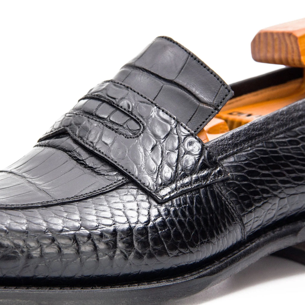 Black Apron-Toe Penny Loafers with Scale-Pattern Texture