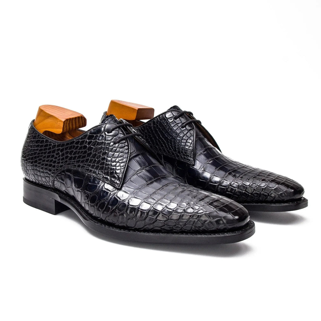 Very Dark Blue Round-Toe Derby Shoes with Scale-Pattern Texture