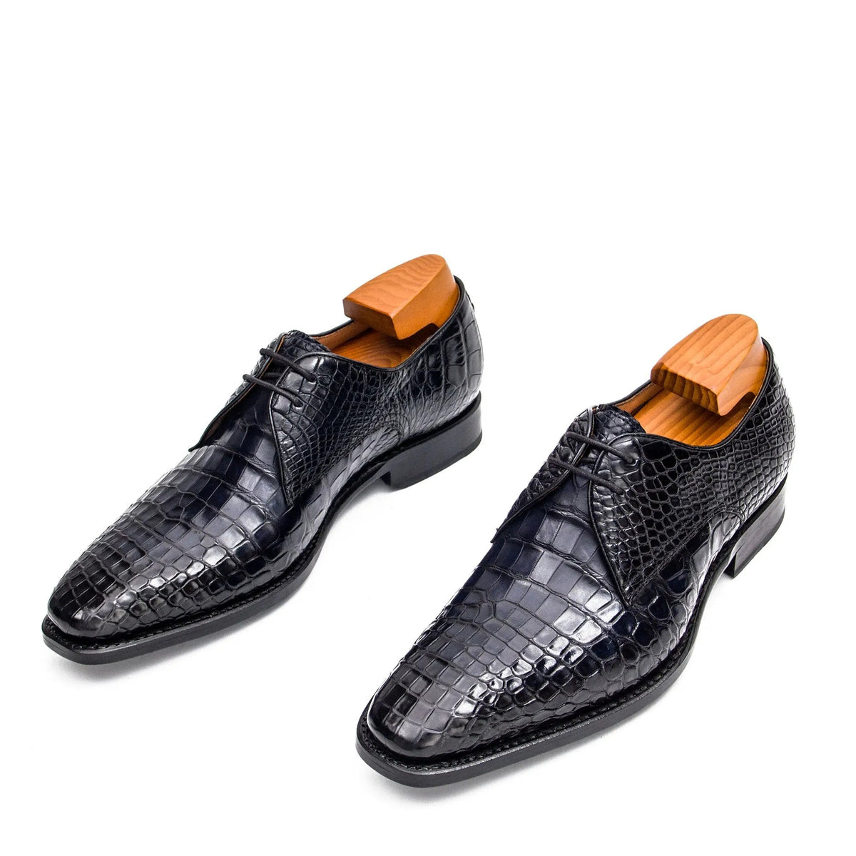 Very Dark Blue Round-Toe Derby Shoes with Scale-Pattern Texture
