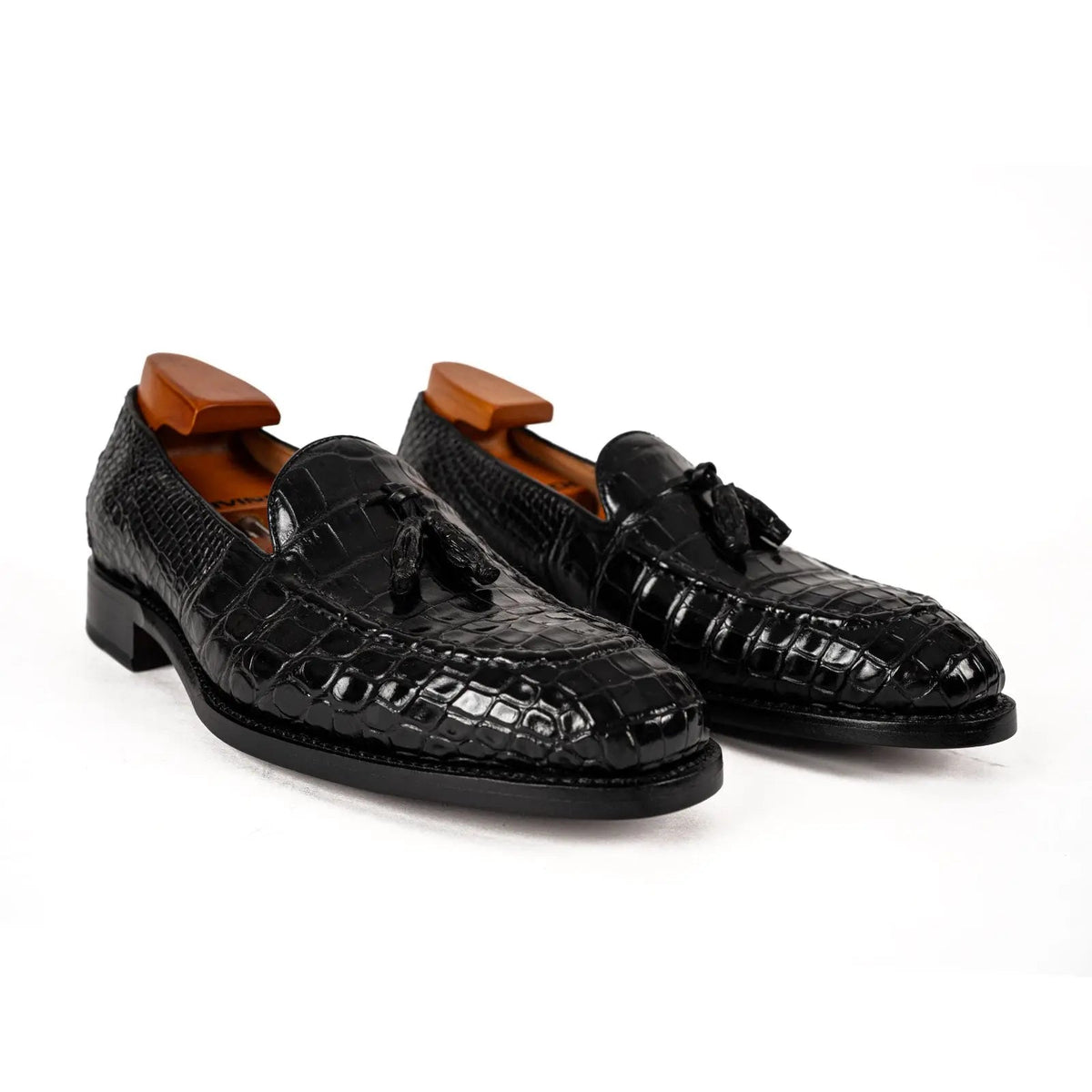 Black Scale-Pattern Tassel Loafers with Apron Toe