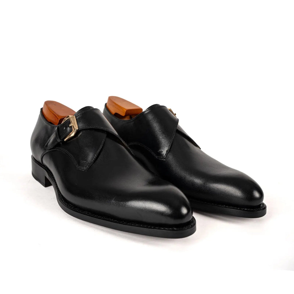 Black Plain-Toe Single Monk Strap Shoes with Polished Finish