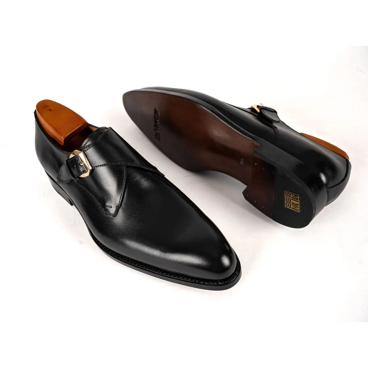 Black Plain-Toe Single Monk Strap Shoes with Polished Finish
