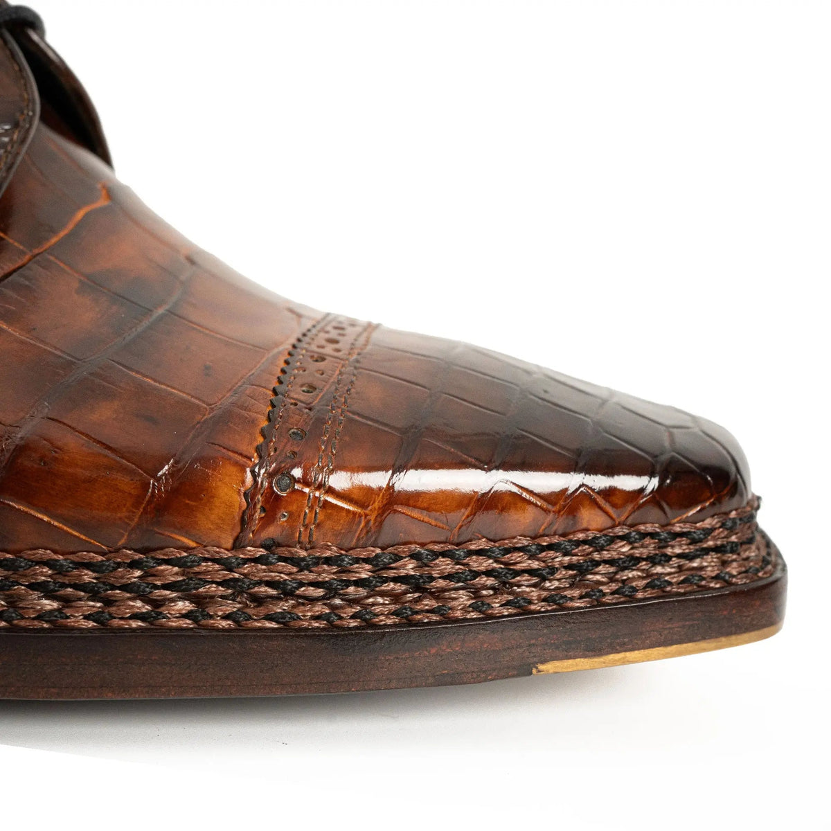Brown Cap-Toe Derby Shoes with Scale-Pattern Texture