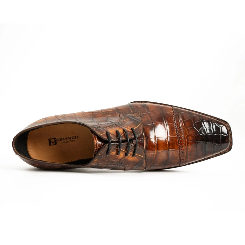 Brown Cap-Toe Derby Shoes with Scale-Pattern Texture