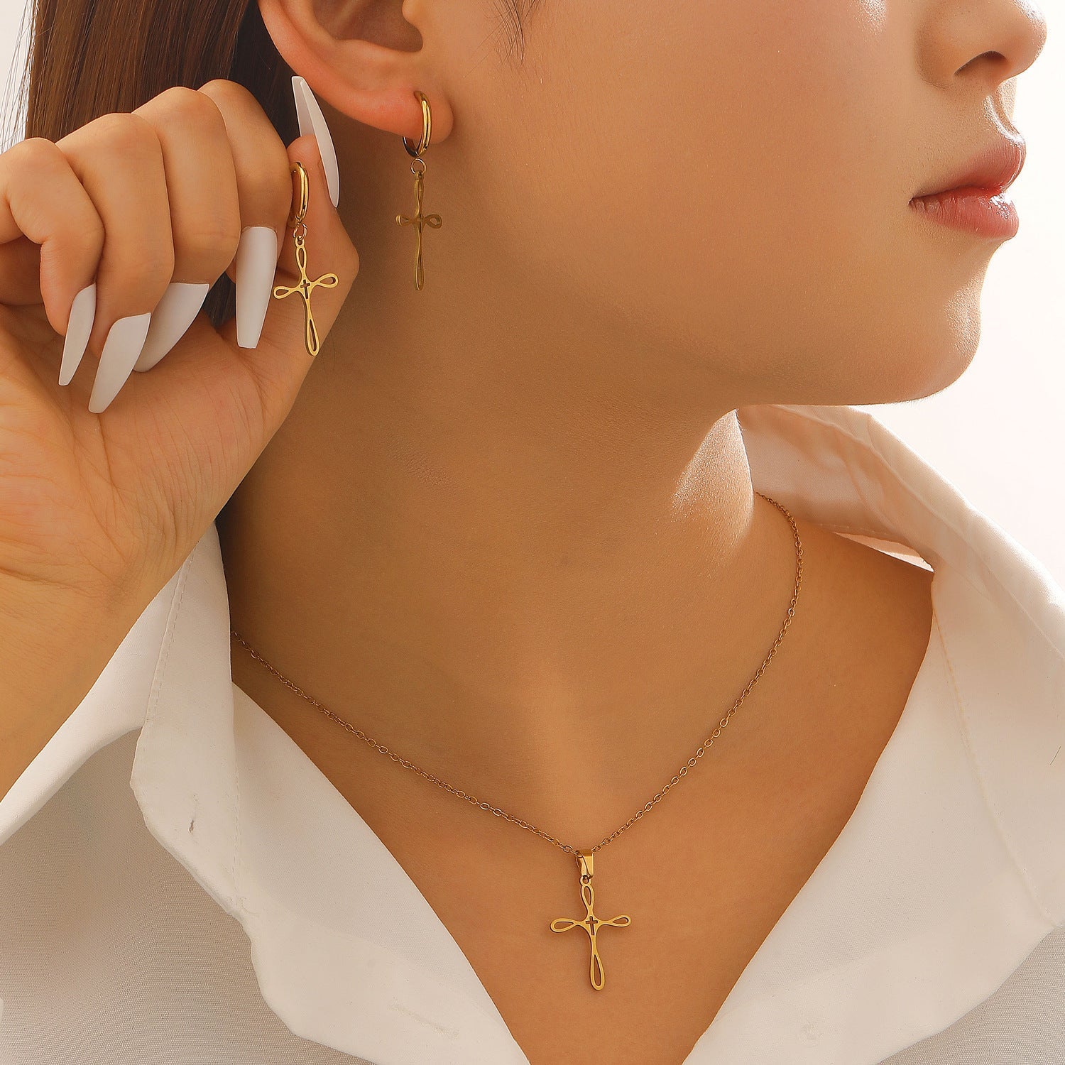 Women's Cross Stainless Steel Clavicle Chain Exquisite Simple Personalized Necklaces